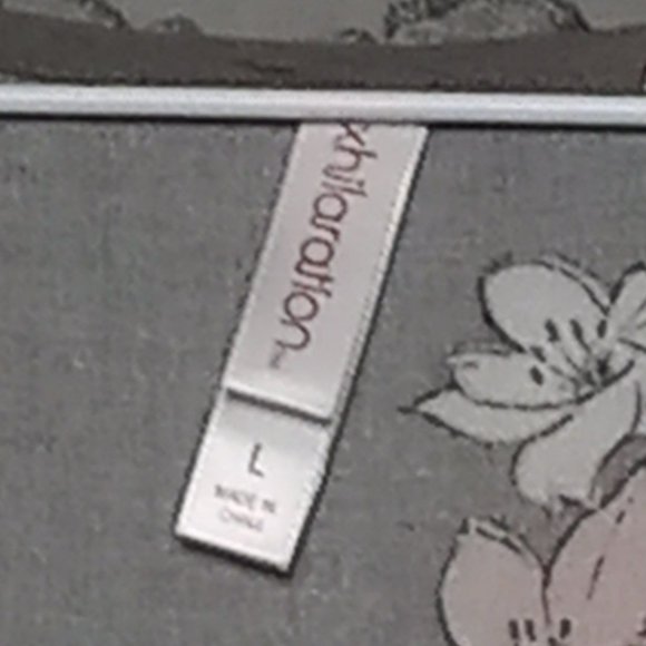 Xhiliration Spring Ruffle Gray Floral V Neck‎ Short Sleeve SZ L Women's Dress - Picture 8 of 9